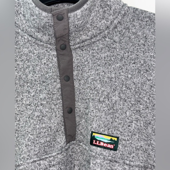 L.L. Bean Heathered Gray Pullover fleece - Picture 2 of 6